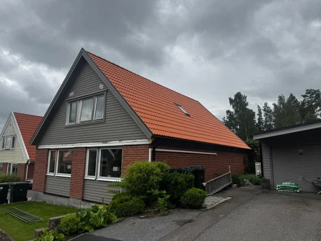 Här kommer ett tak vi färdigställde förra veckan. Riktigt snyggt med nya fina Polar. #semester #polar